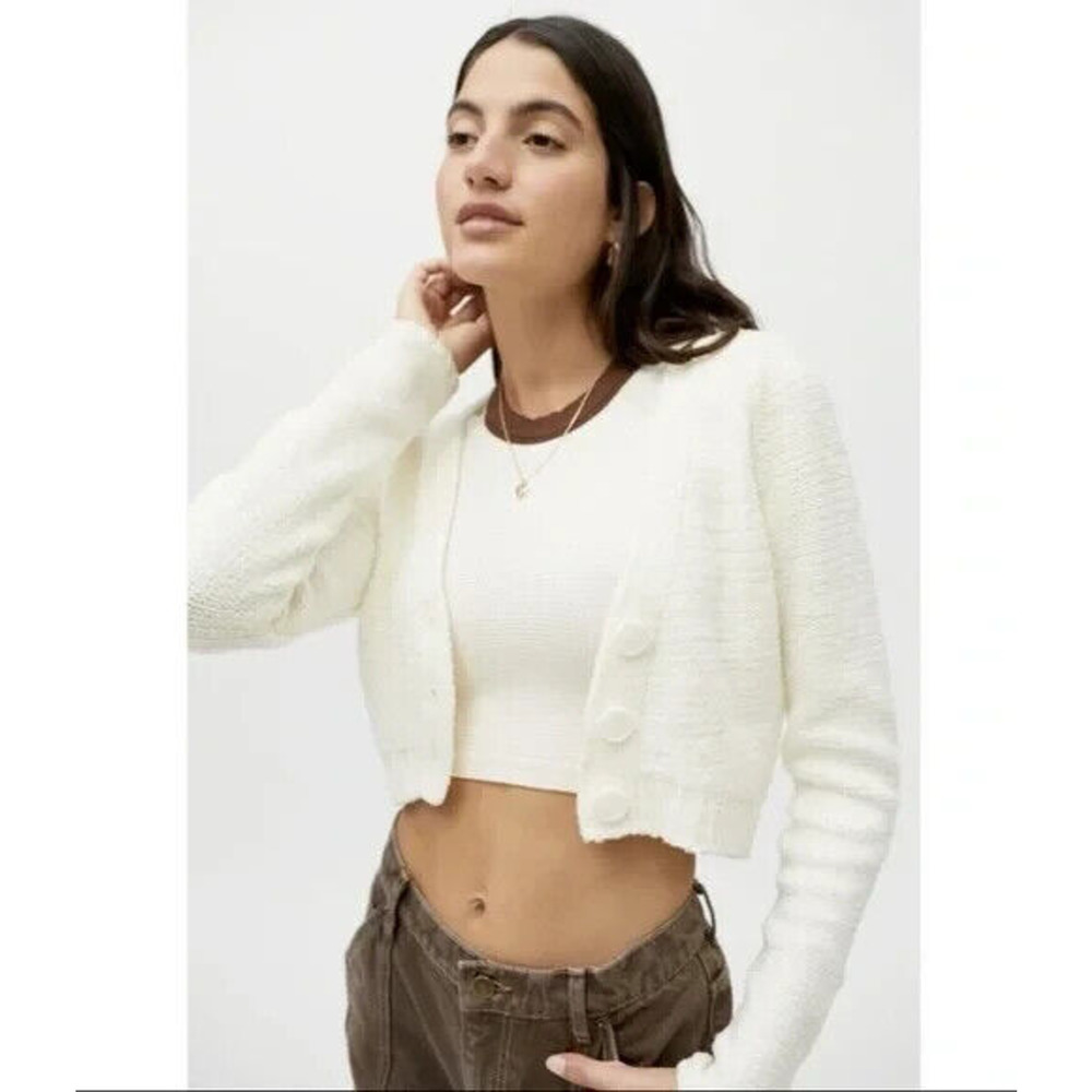 NWT Urban Outfitters Dina Crop Cardigan Ivory Chenille Size Medium H14089 - Picture 1 of 16